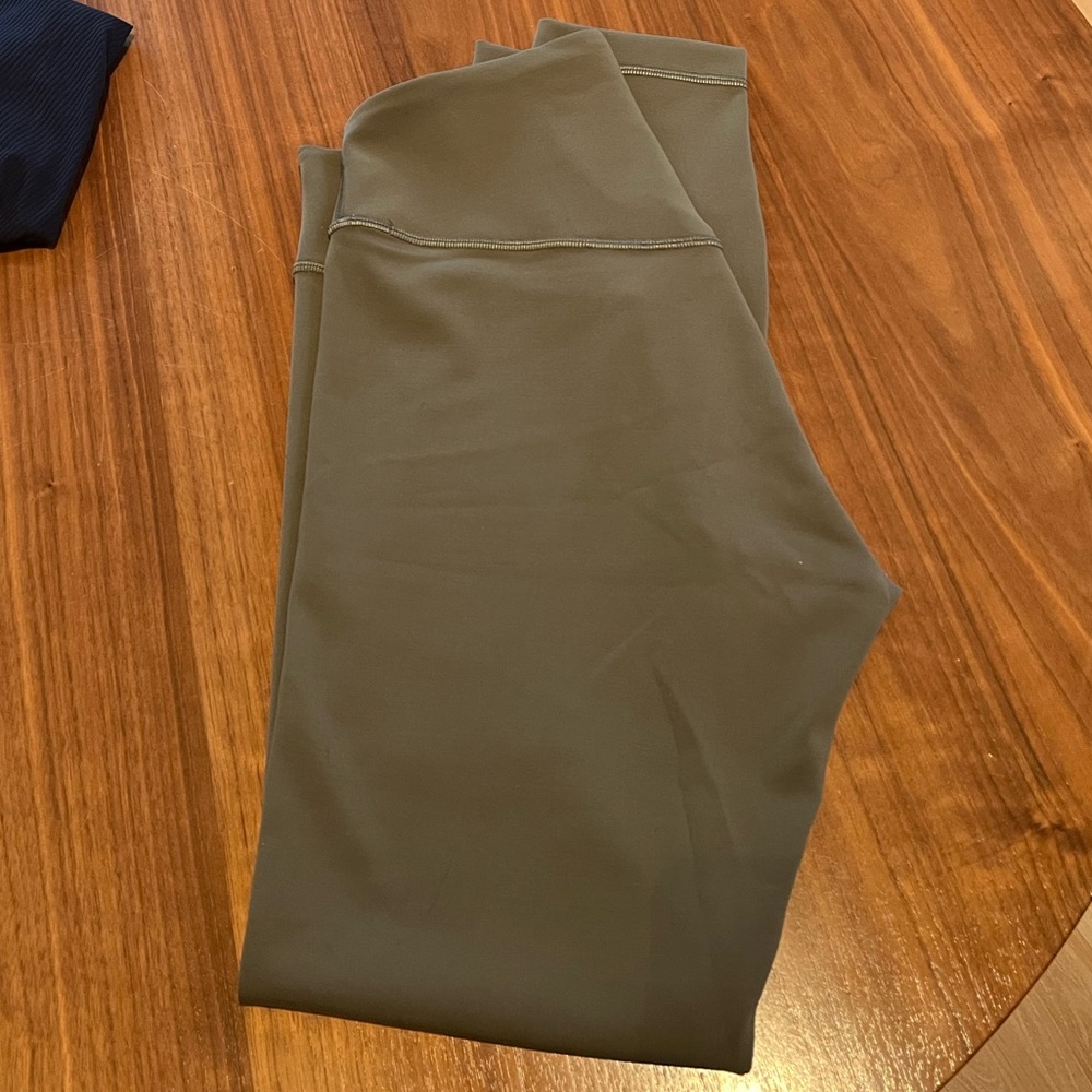 Lululemon Wunder under SmoothCover High Rise Tight 25" - Picture 4 of 4